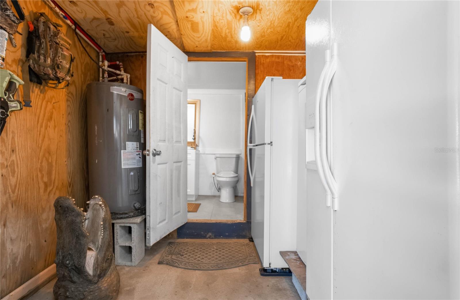 16490 SW INDIANA AVE, CEDAR KEY, FL, 32625