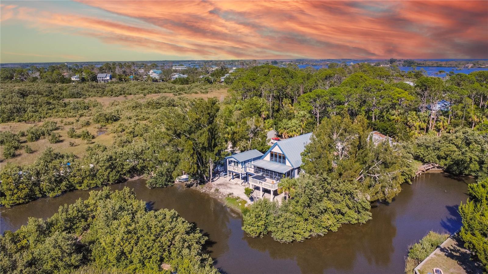 16490 SW INDIANA AVE, CEDAR KEY, FL, 32625