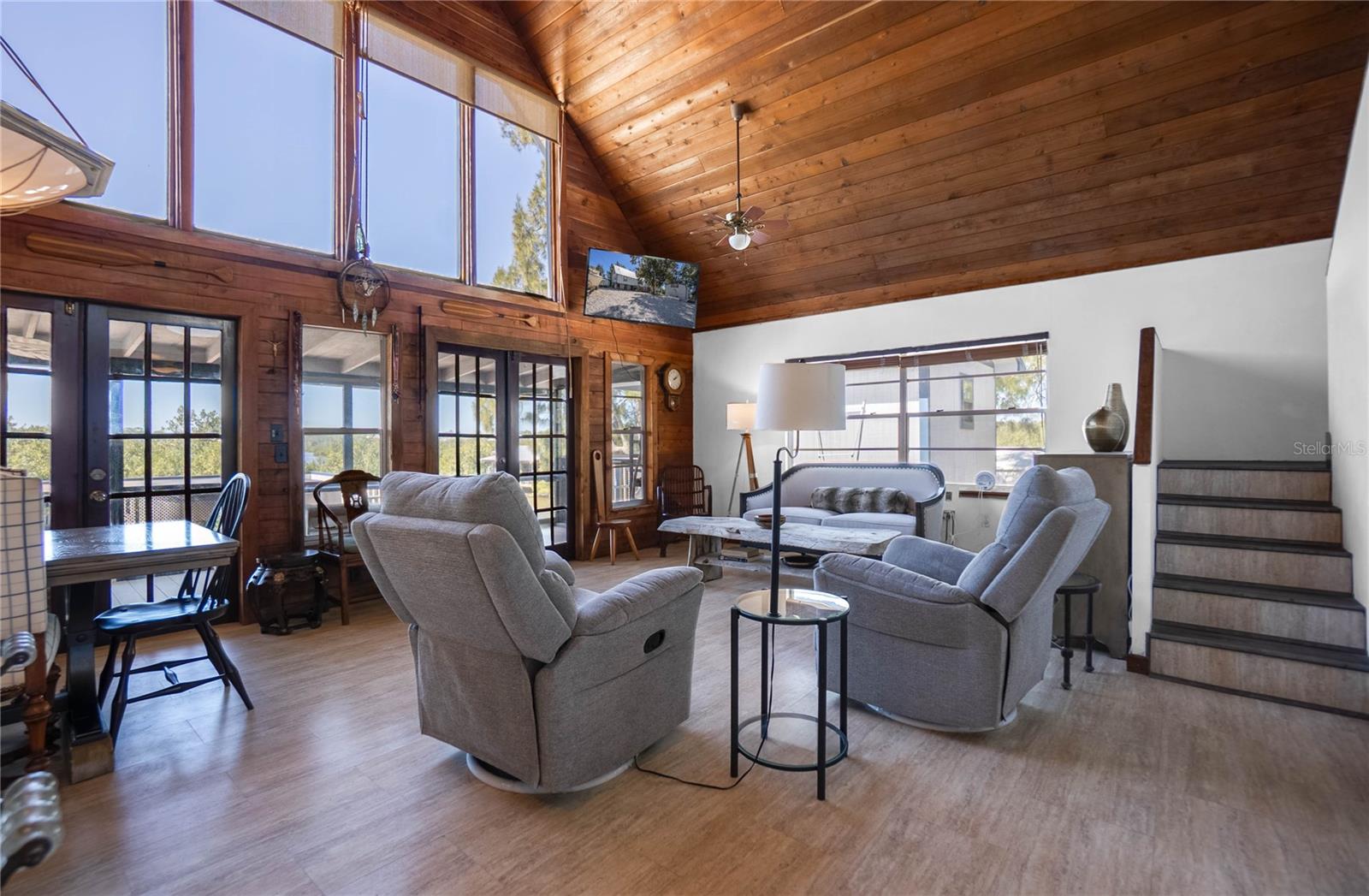 16490 SW INDIANA AVE, CEDAR KEY, FL, 32625