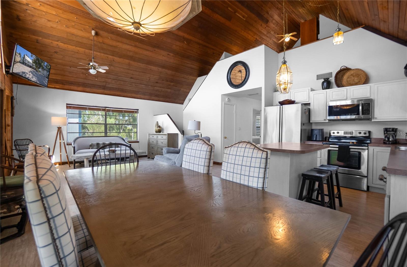 16490 SW INDIANA AVE, CEDAR KEY, FL, 32625