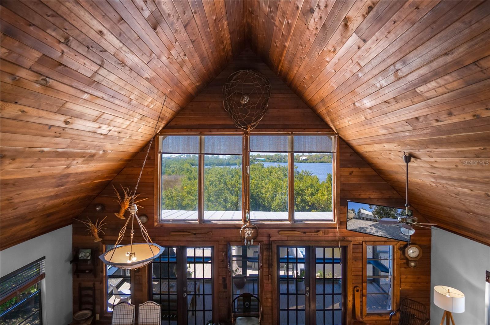 16490 SW INDIANA AVE, CEDAR KEY, FL, 32625