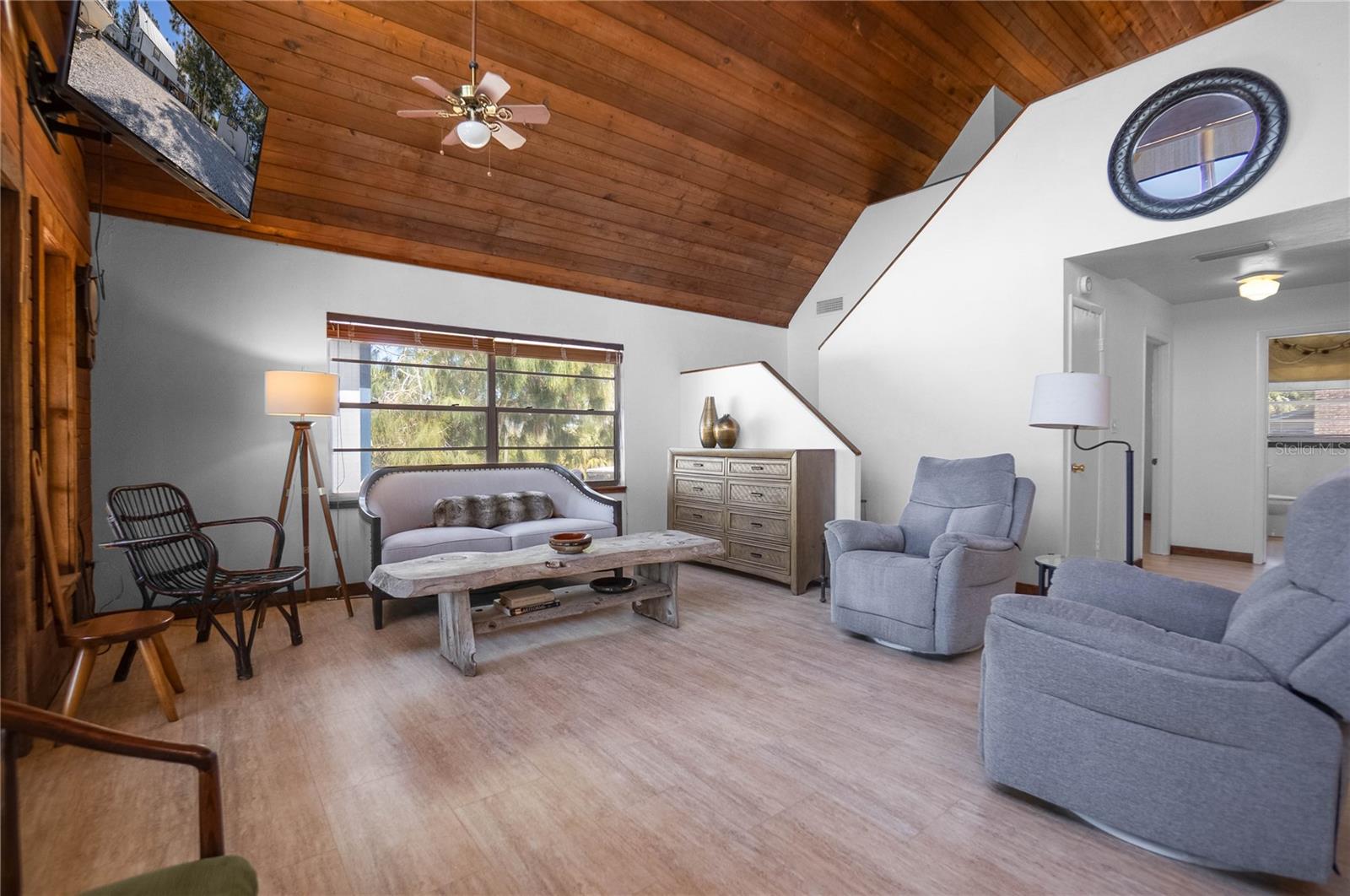 16490 SW INDIANA AVE, CEDAR KEY, FL, 32625