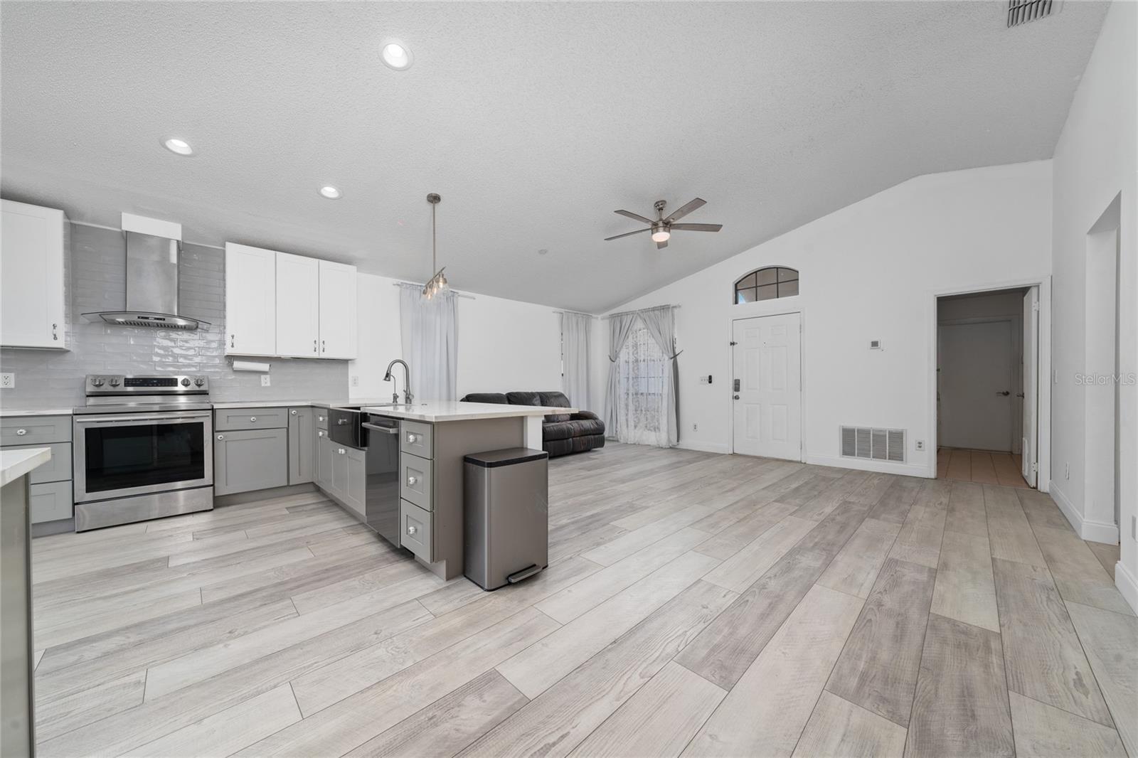11320 PINK BLOSSOM CT, ORLANDO, FL, 32821