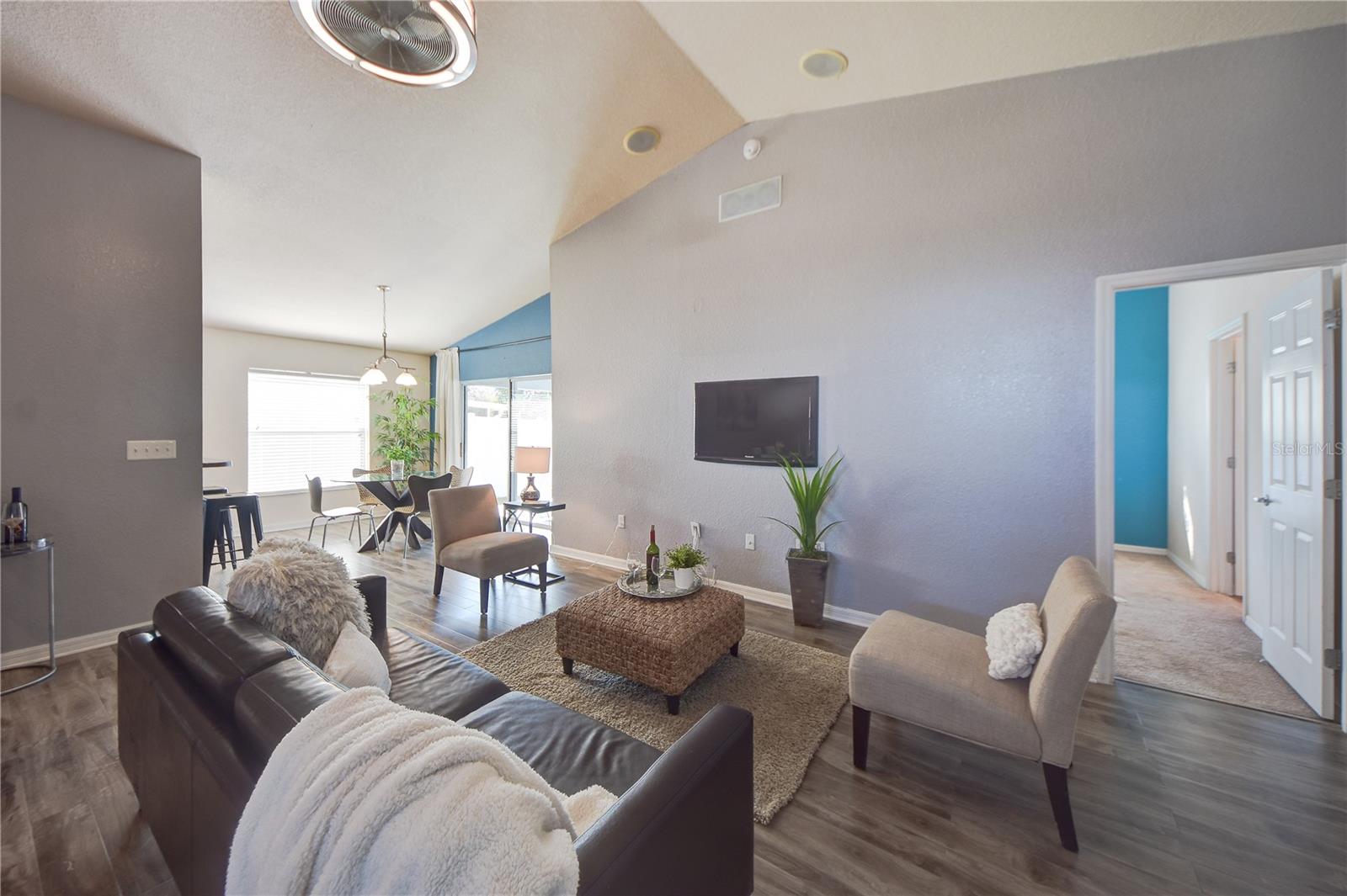 11213 SOUTHWIND LAKE DR, GIBSONTON, FL, 33534