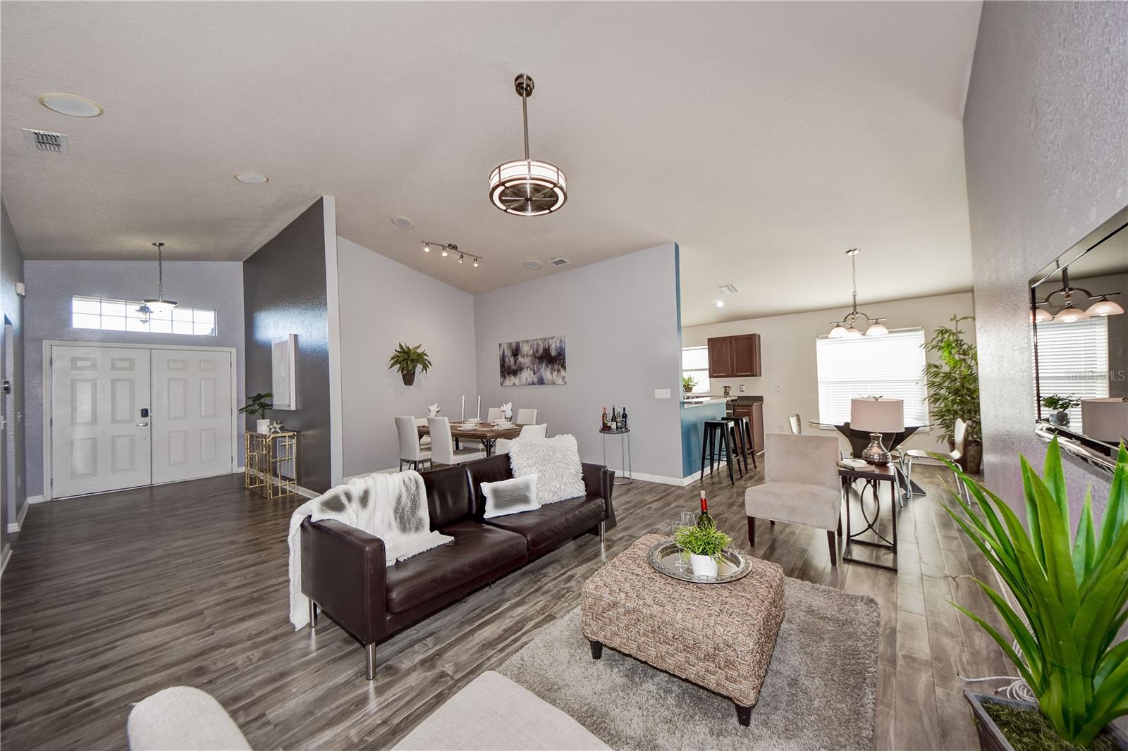 11213 SOUTHWIND LAKE DR, GIBSONTON, FL, 33534