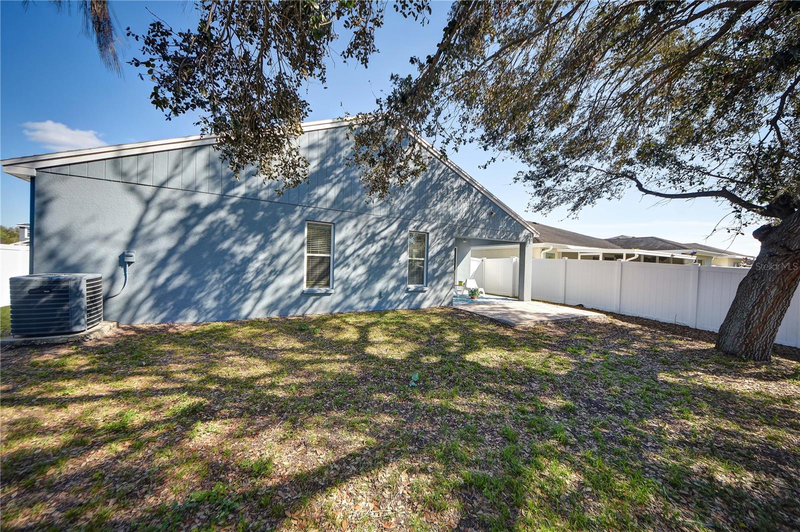 11213 SOUTHWIND LAKE DR, GIBSONTON, FL, 33534