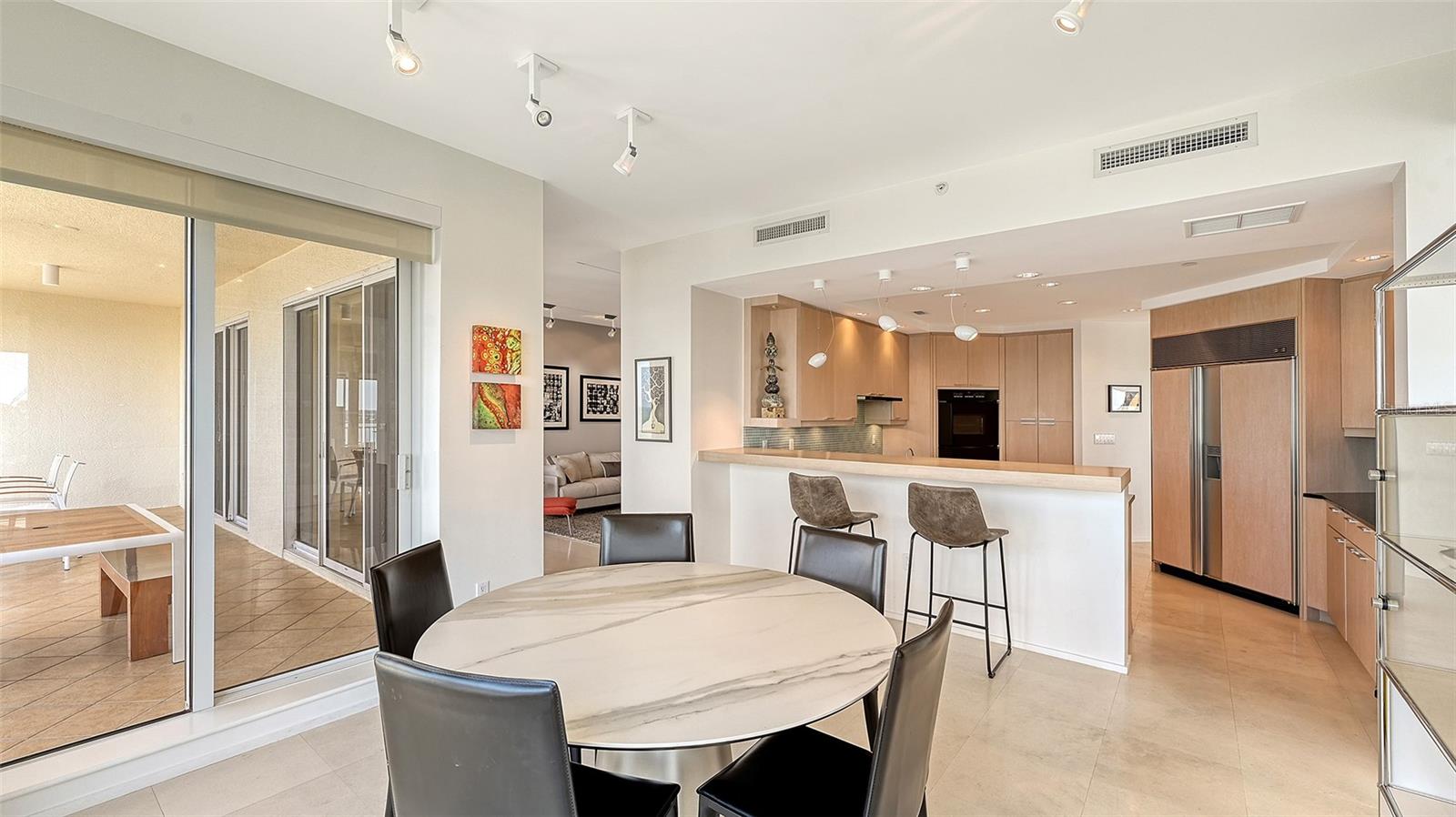 A4641708 Property Photo