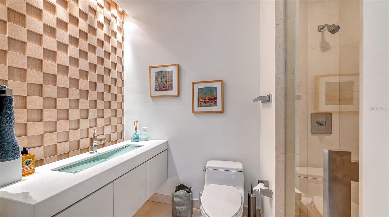 A4641708 Property Photo