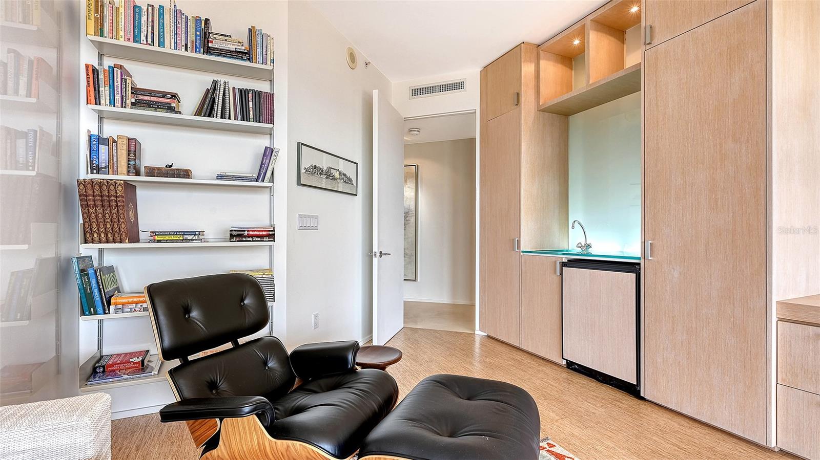 A4641708 Property Photo