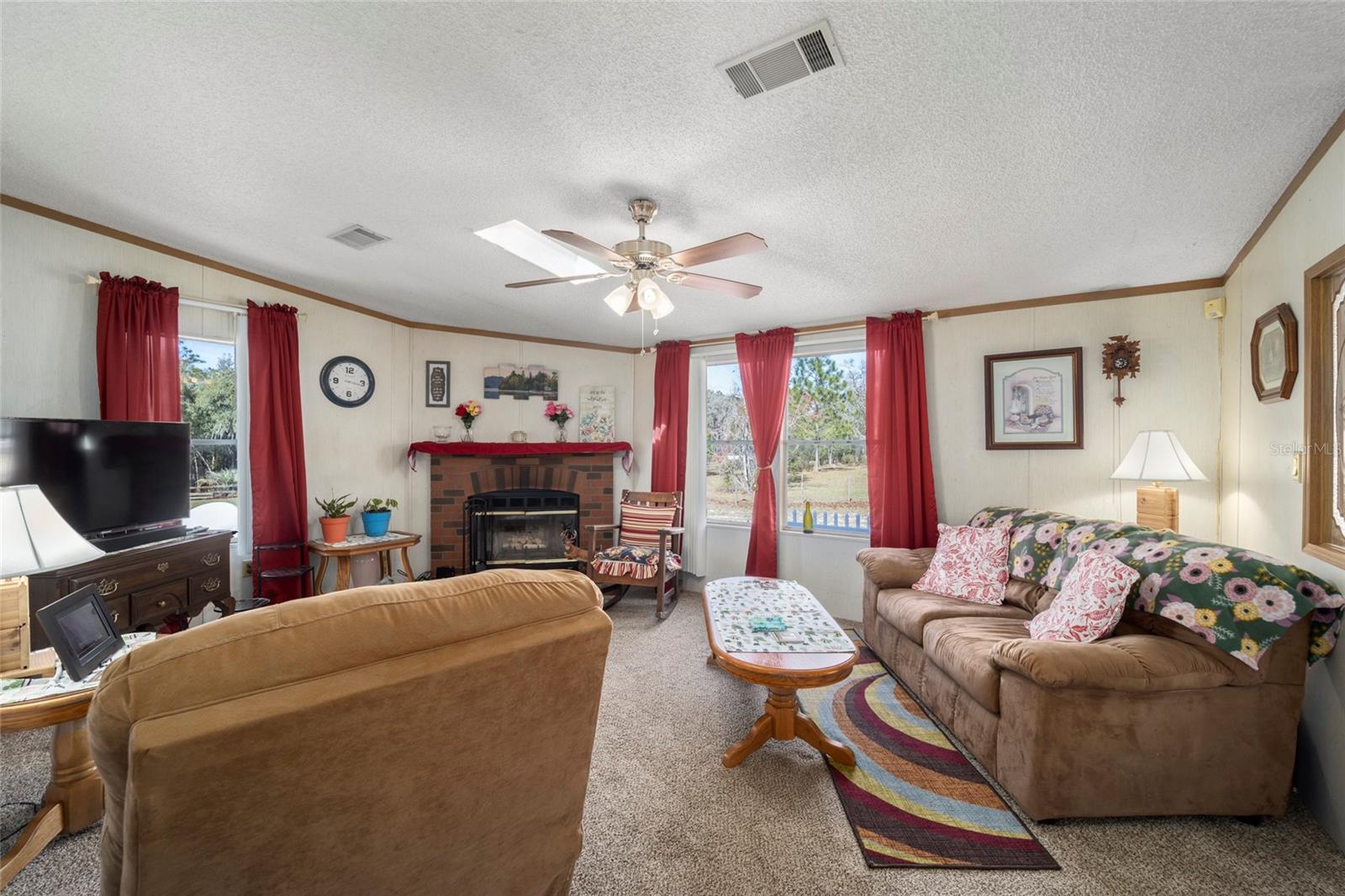 262 S COUNTY ROAD 21, HAWTHORNE, FL, 32640