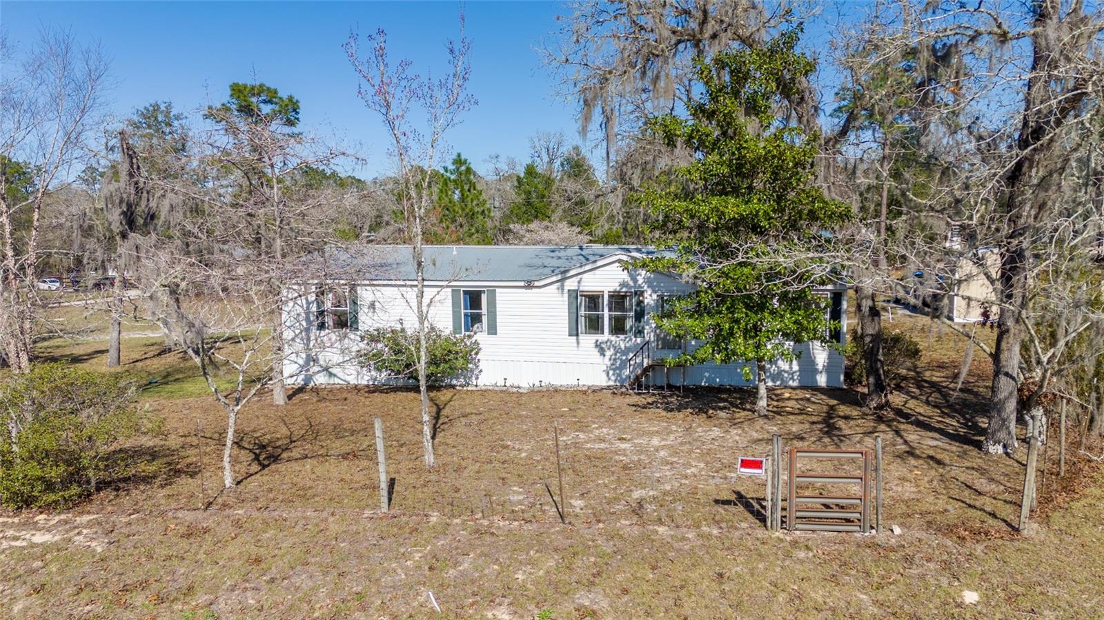 262 S COUNTY ROAD 21, HAWTHORNE, FL, 32640