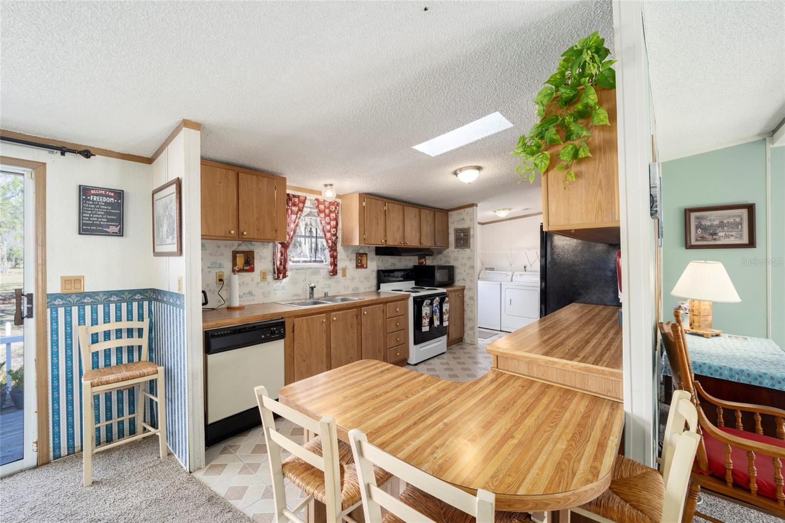 262 S COUNTY ROAD 21, HAWTHORNE, FL, 32640