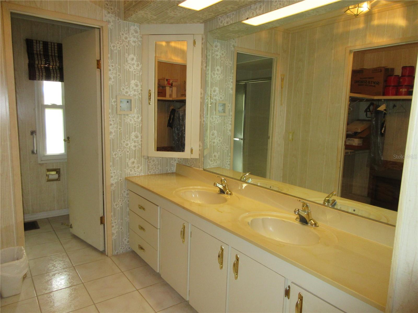 1605 SE 160TH CT, OCKLAWAHA, FL, 32179