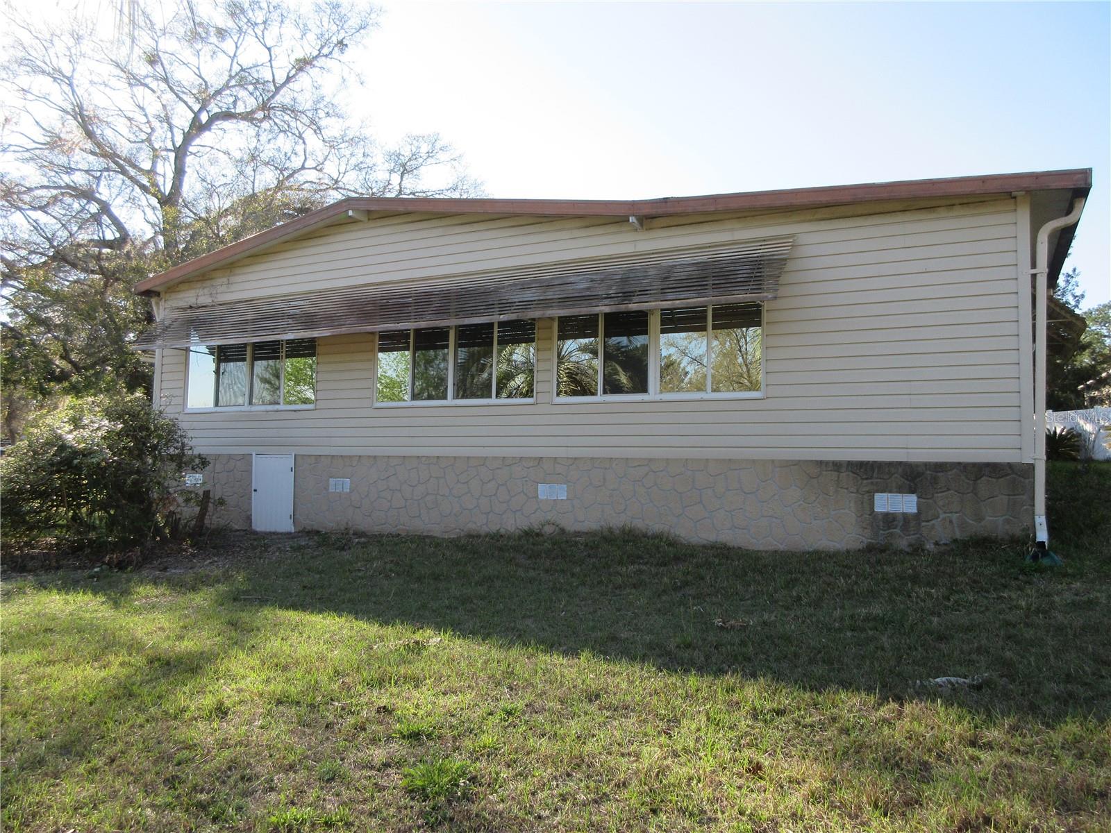 1605 SE 160TH CT, OCKLAWAHA, FL, 32179