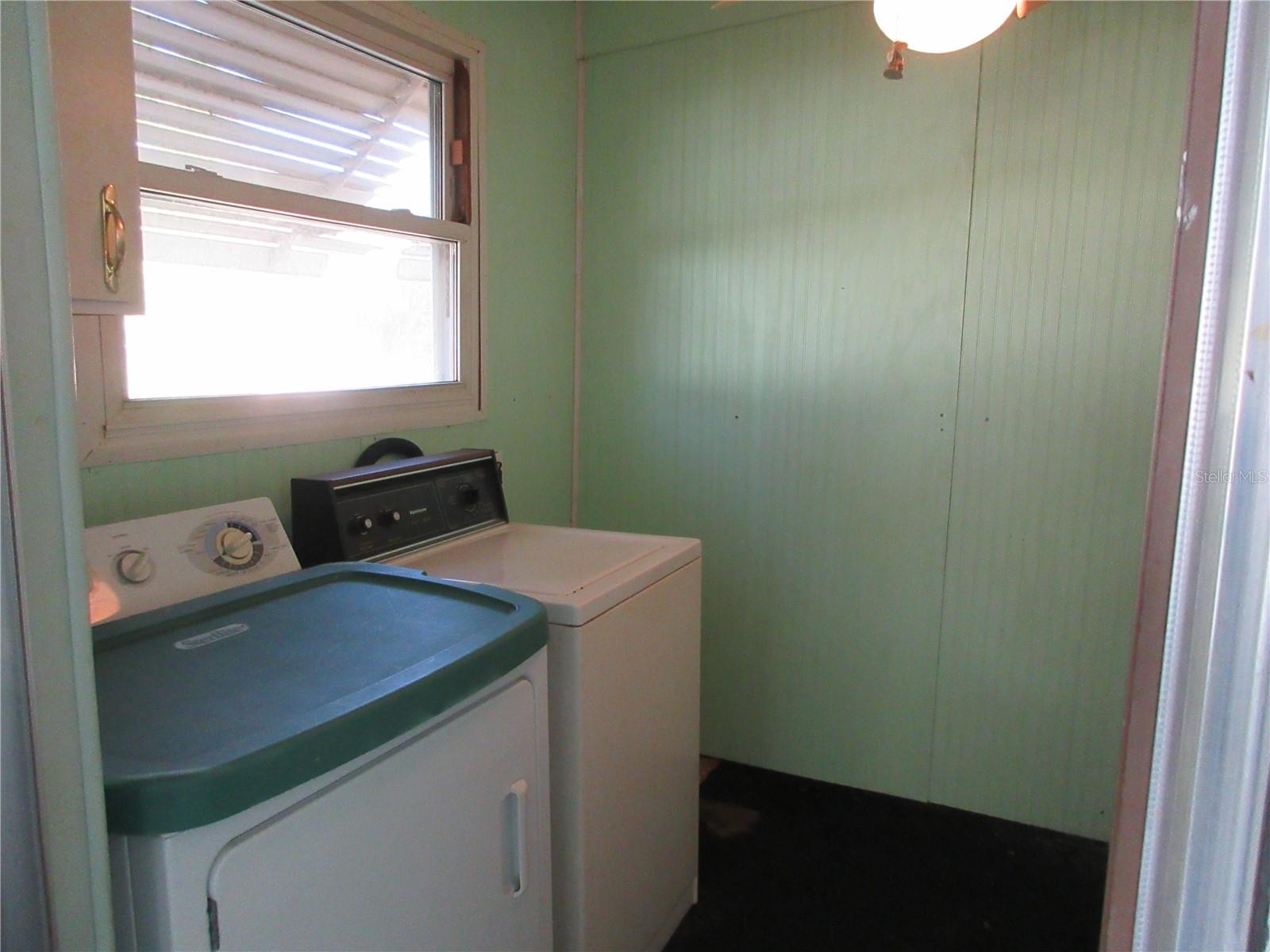 1605 SE 160TH CT, OCKLAWAHA, FL, 32179