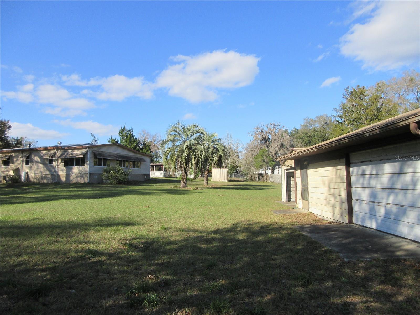 1605 SE 160TH CT, OCKLAWAHA, FL, 32179