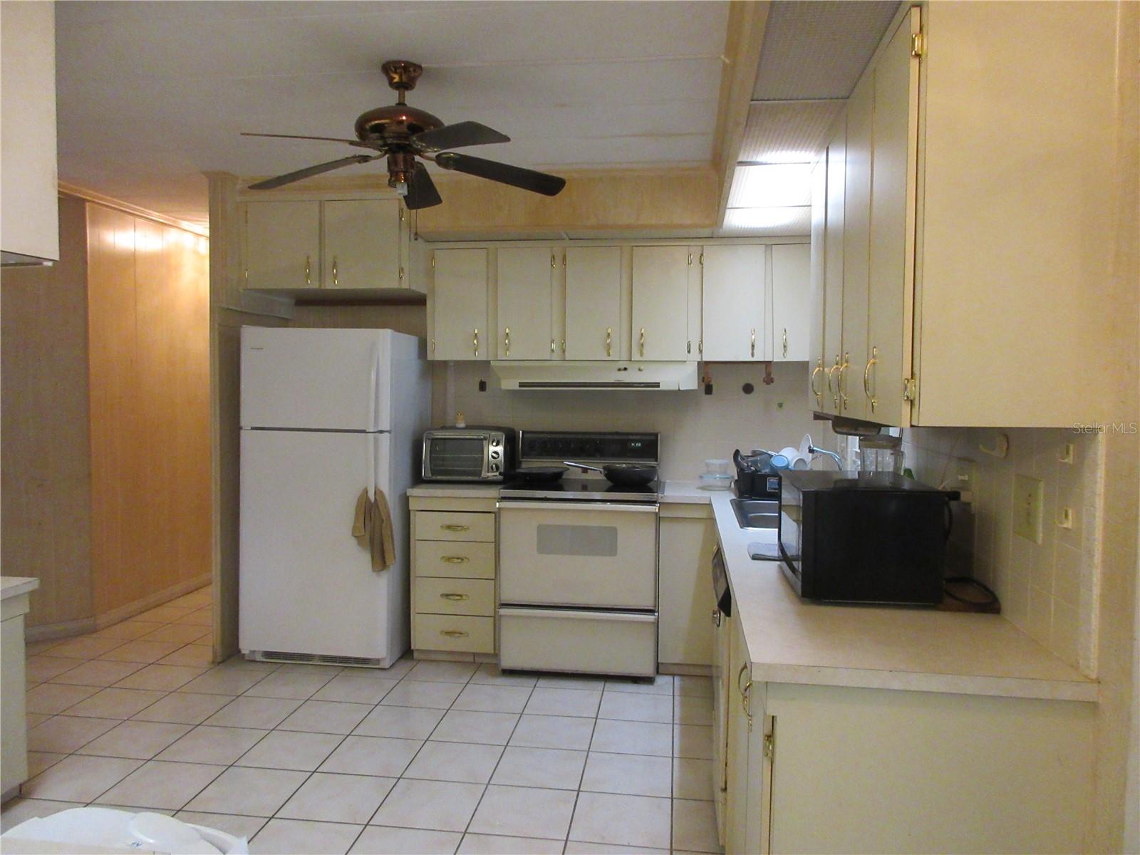 1605 SE 160TH CT, OCKLAWAHA, FL, 32179