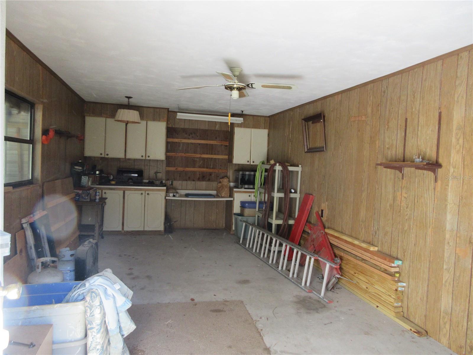 1605 SE 160TH CT, OCKLAWAHA, FL, 32179