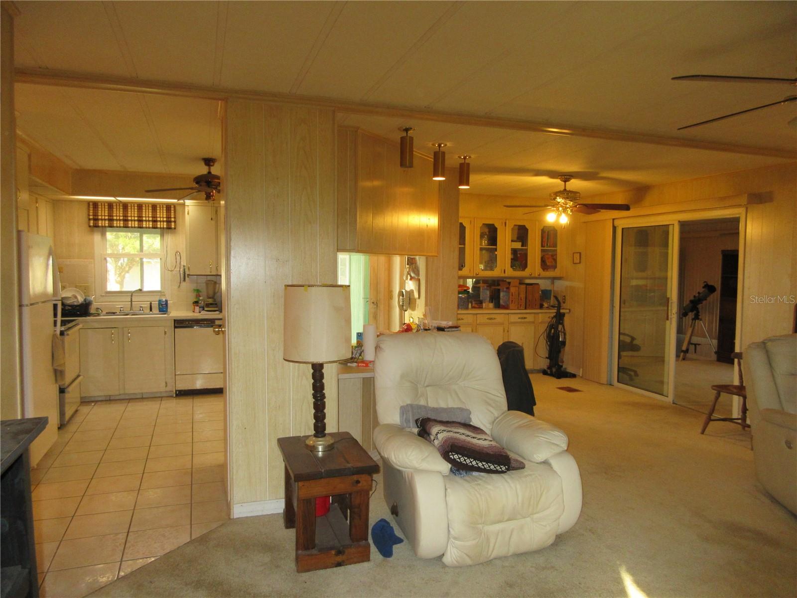 1605 SE 160TH CT, OCKLAWAHA, FL, 32179