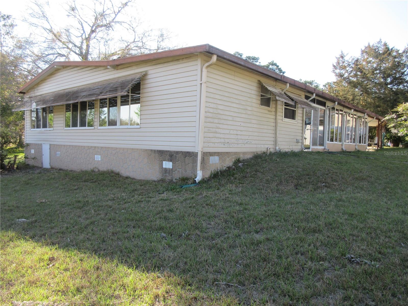 1605 SE 160TH CT, OCKLAWAHA, FL, 32179