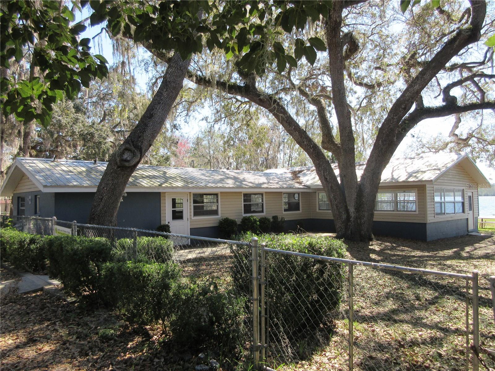 1605 SE 160TH CT, OCKLAWAHA, FL, 32179