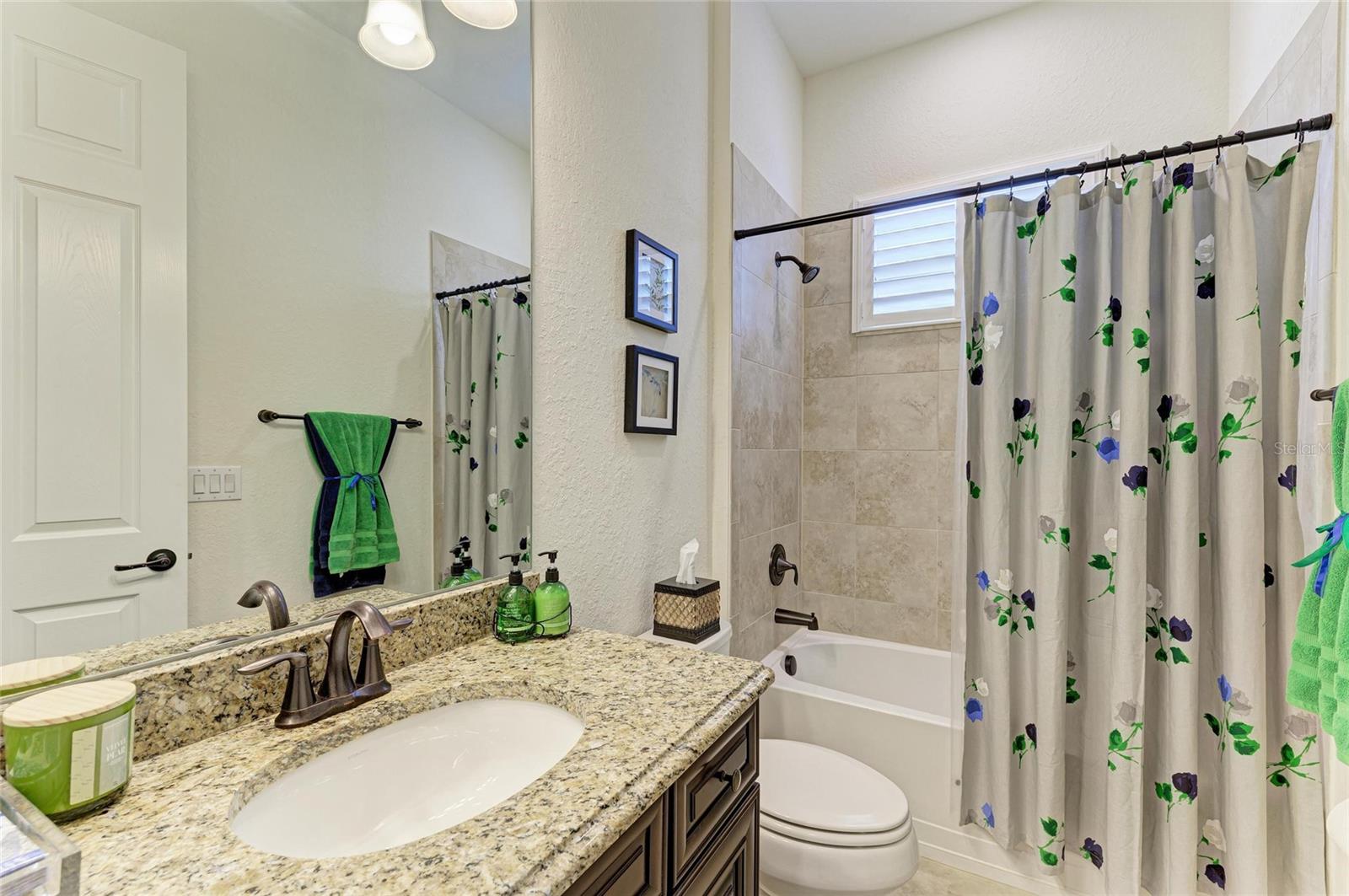 5925 CESSNA RUN, BRADENTON, FL, 34211