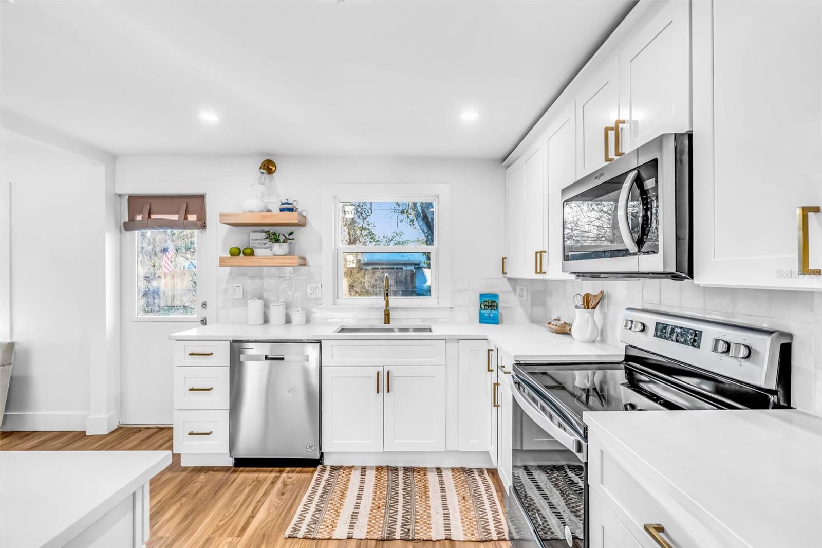 425 BRISTOL CT, SARASOTA, FL, 34237