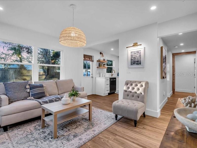 425 BRISTOL CT, SARASOTA, FL, 34237