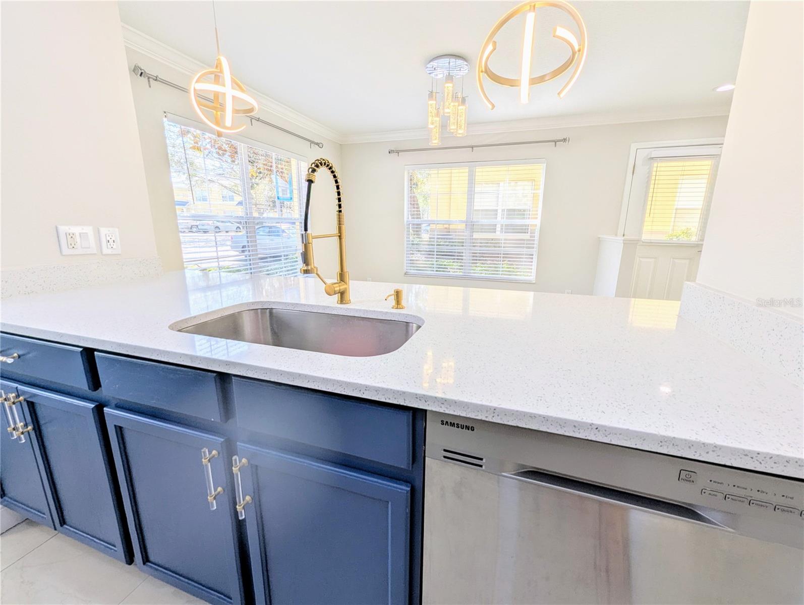 242 HARDCASTLE PL, VALRICO, FL, 33594