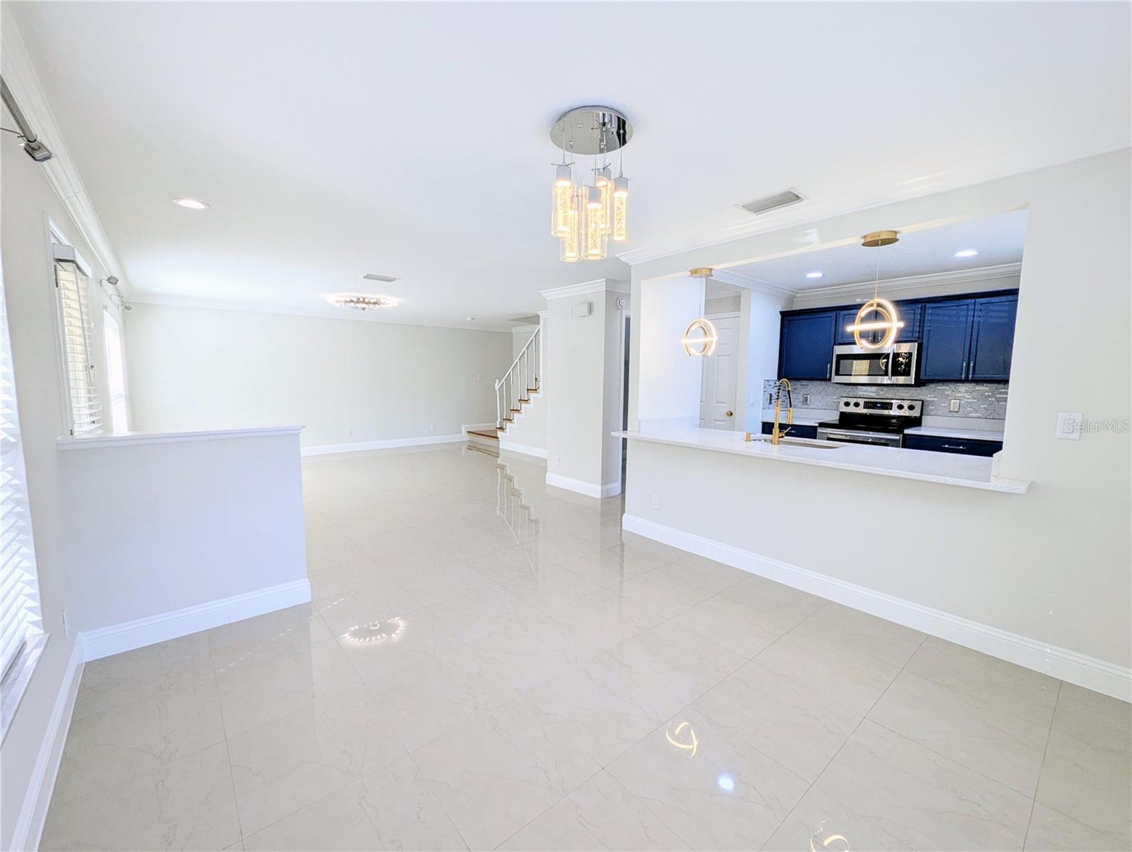 242 HARDCASTLE PL, VALRICO, FL, 33594
