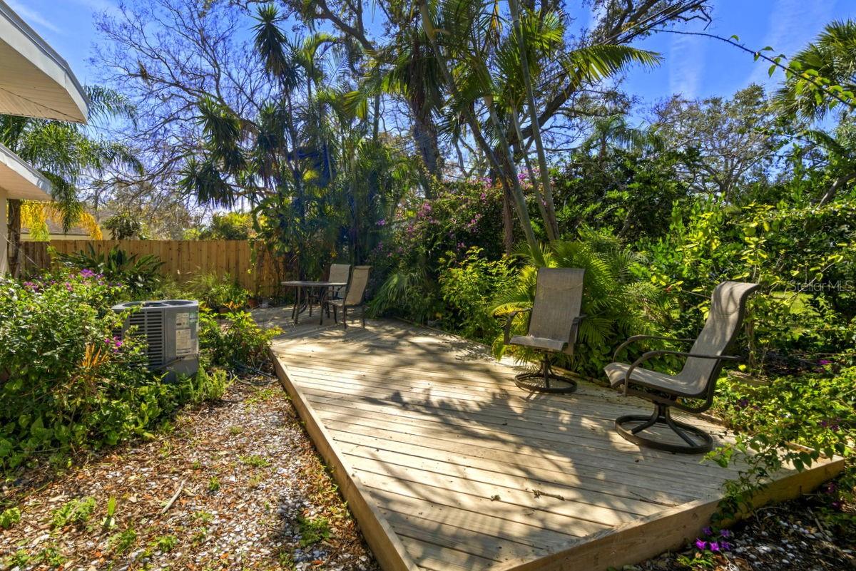 2034 NOLAN DR, DUNEDIN, FL, 34698