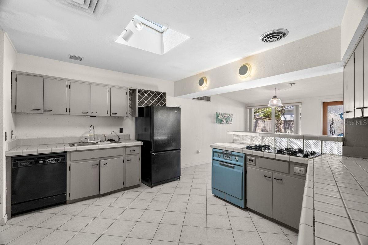 2034 NOLAN DR, DUNEDIN, FL, 34698