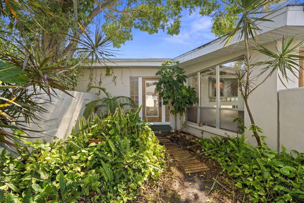 2034 NOLAN DR, DUNEDIN, FL, 34698