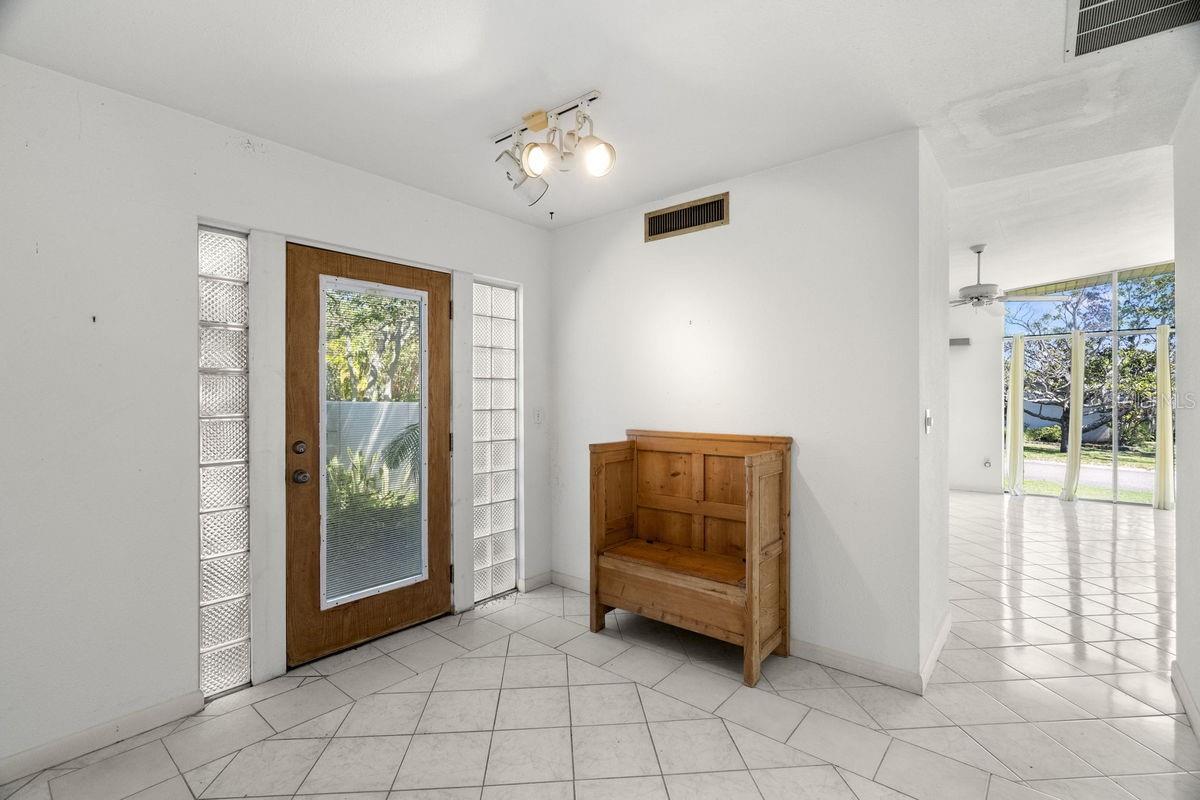 2034 NOLAN DR, DUNEDIN, FL, 34698