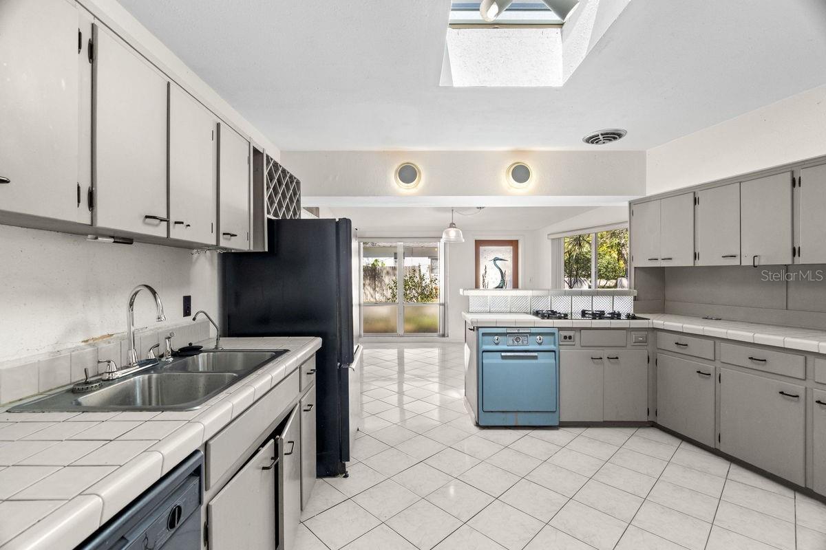 2034 NOLAN DR, DUNEDIN, FL, 34698
