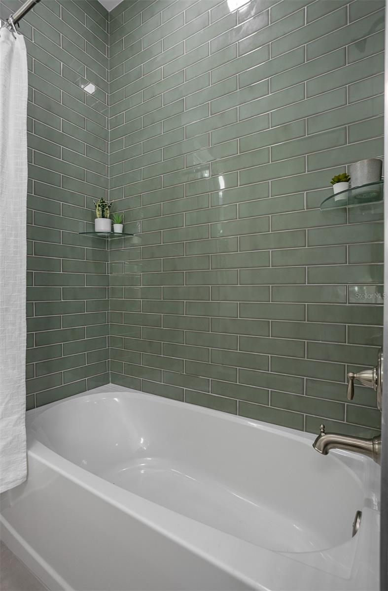 226 W NORTH ST, TAMPA, FL, 33604