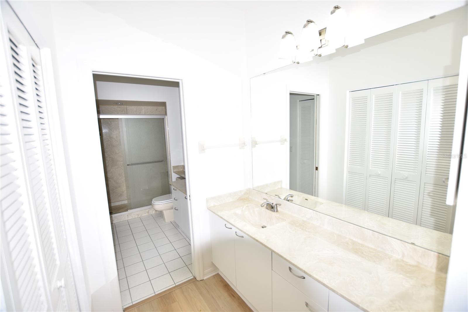 5528 HAMPSTEAD HEATH #2, SARASOTA, FL, 34235