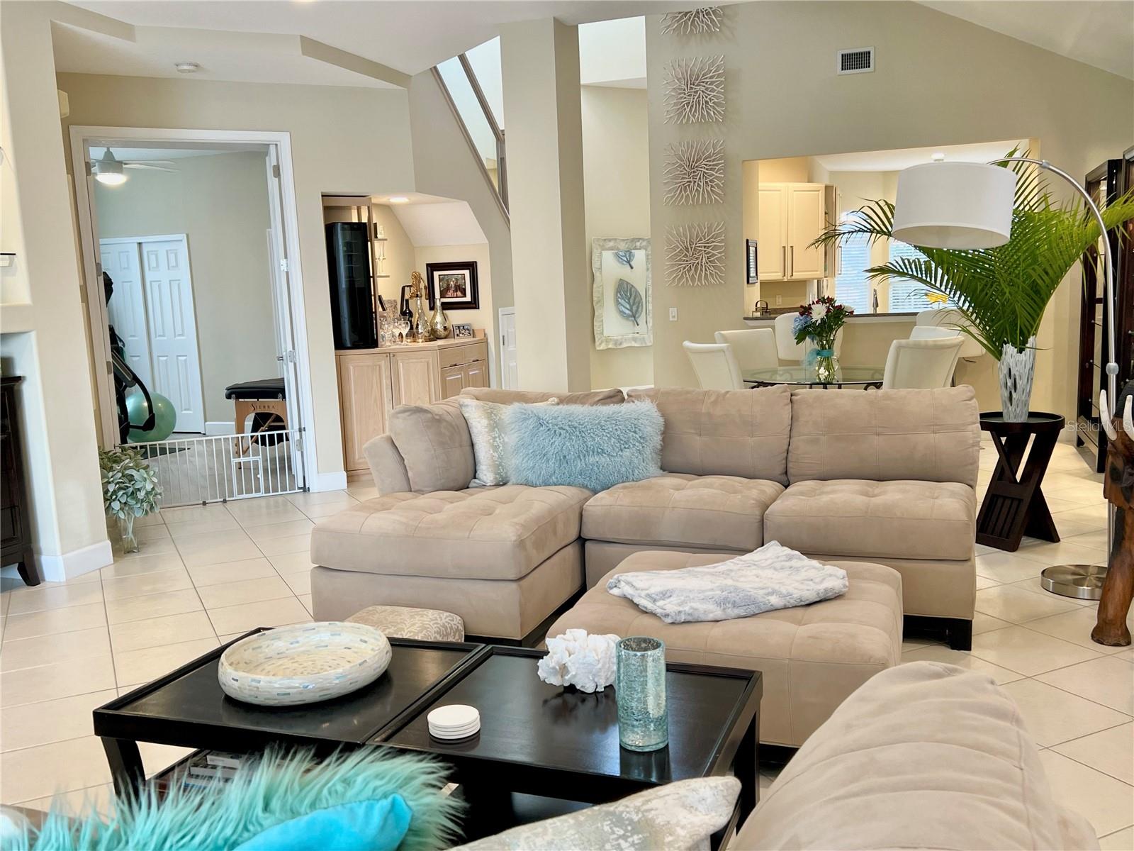 1616 SAND KEY ESTATES CT, CLEARWATER BEACH, FL, 33767