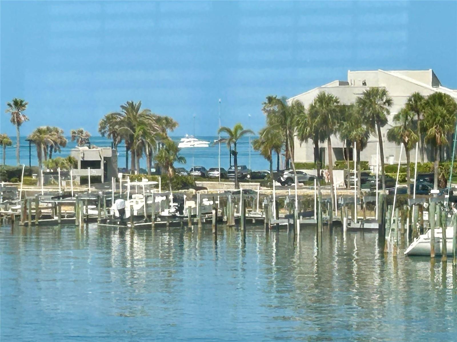 1616 SAND KEY ESTATES CT, CLEARWATER BEACH, FL, 33767