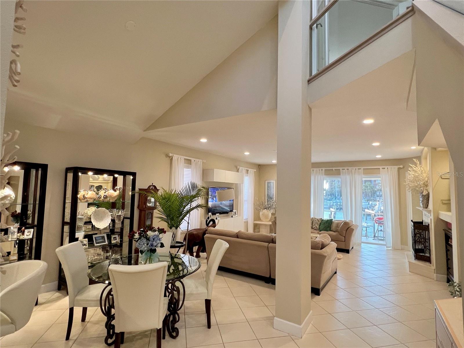 1616 SAND KEY ESTATES CT, CLEARWATER BEACH, FL, 33767