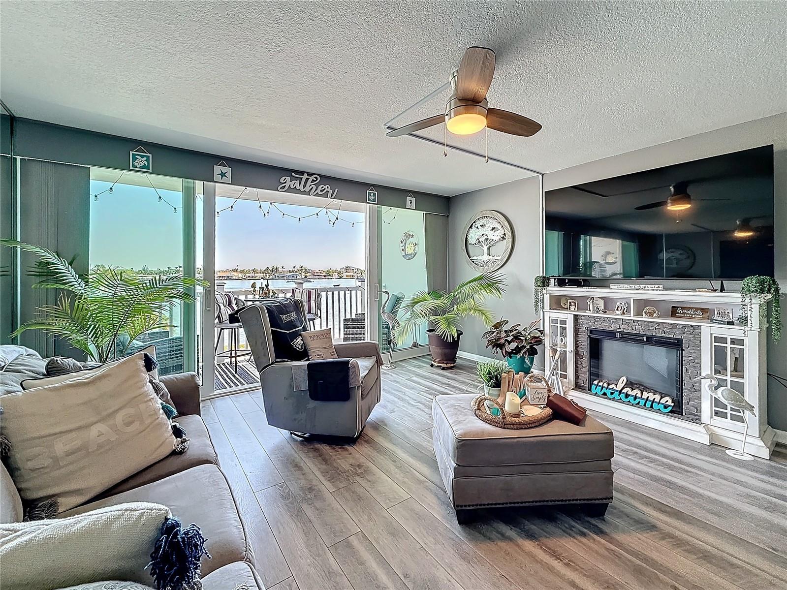 500 TREASURE ISLAND CSWY #207, TREASURE ISLAND, FL, 33706
