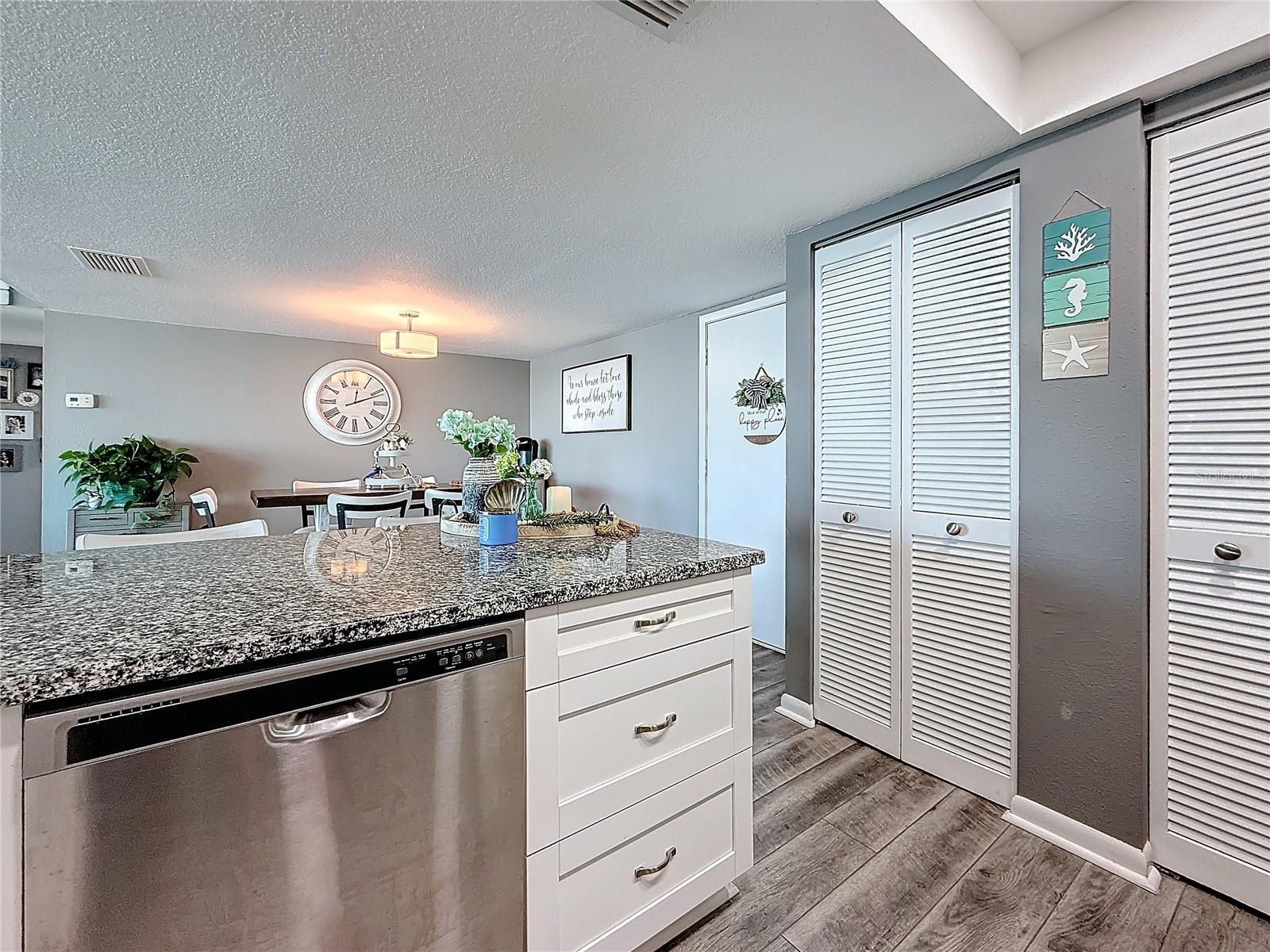500 TREASURE ISLAND CSWY #207, TREASURE ISLAND, FL, 33706