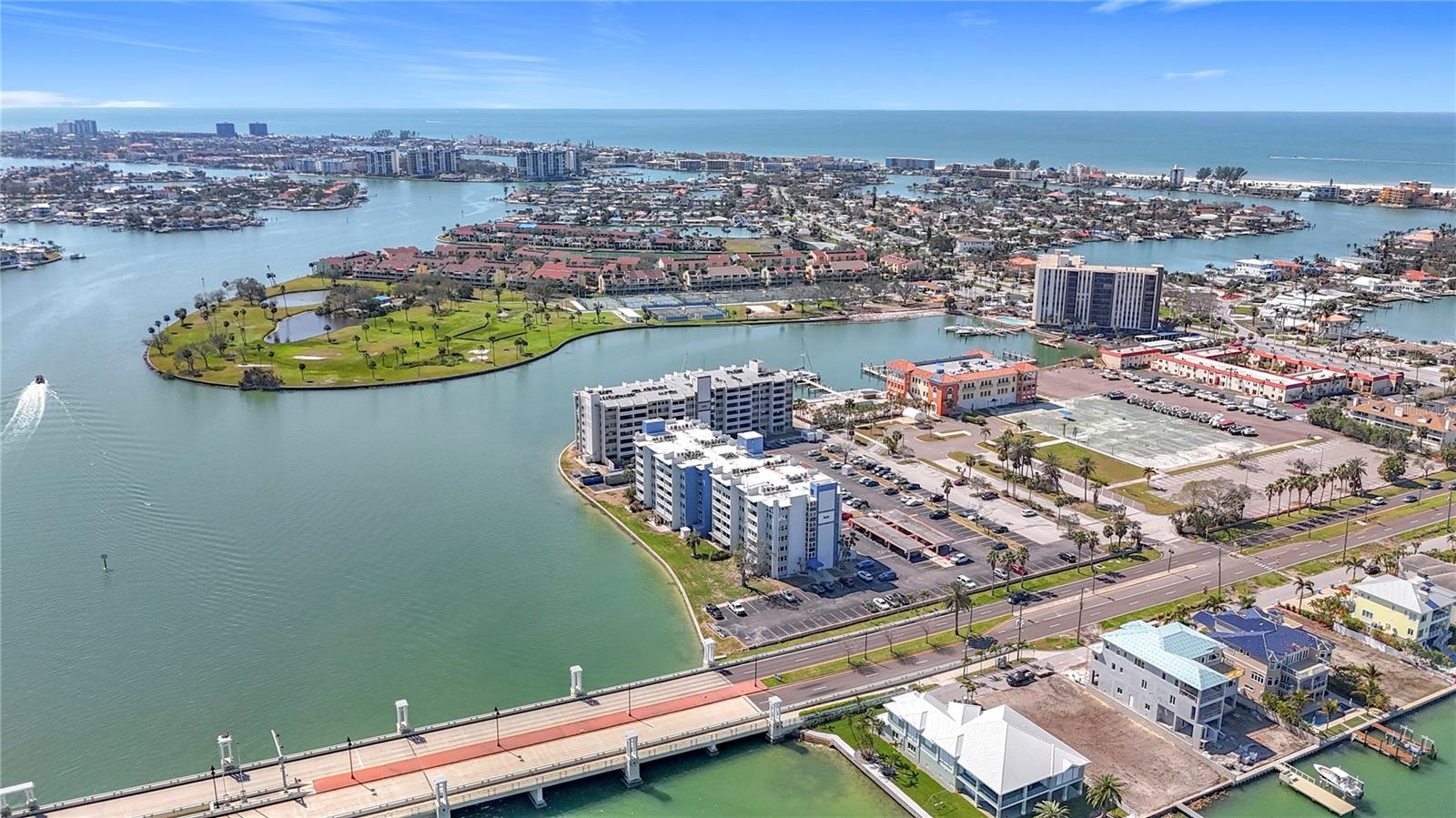 500 TREASURE ISLAND CSWY #207, TREASURE ISLAND, FL, 33706