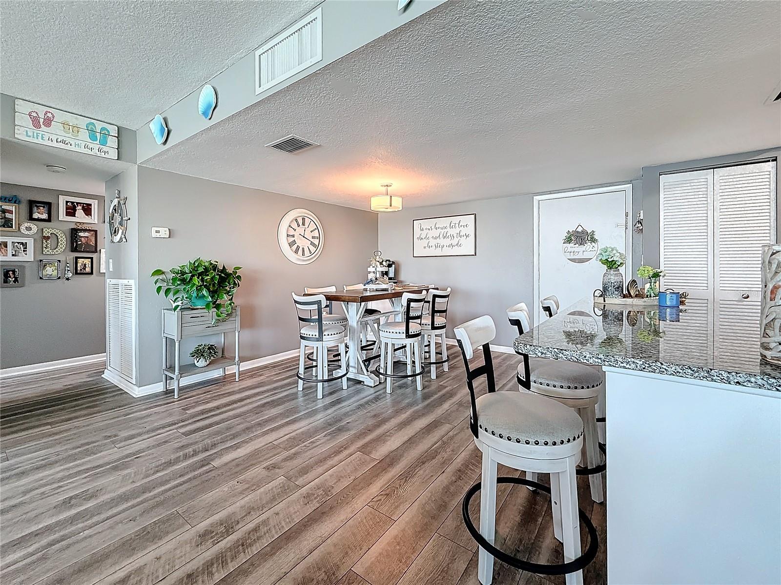 500 TREASURE ISLAND CSWY #207, TREASURE ISLAND, FL, 33706