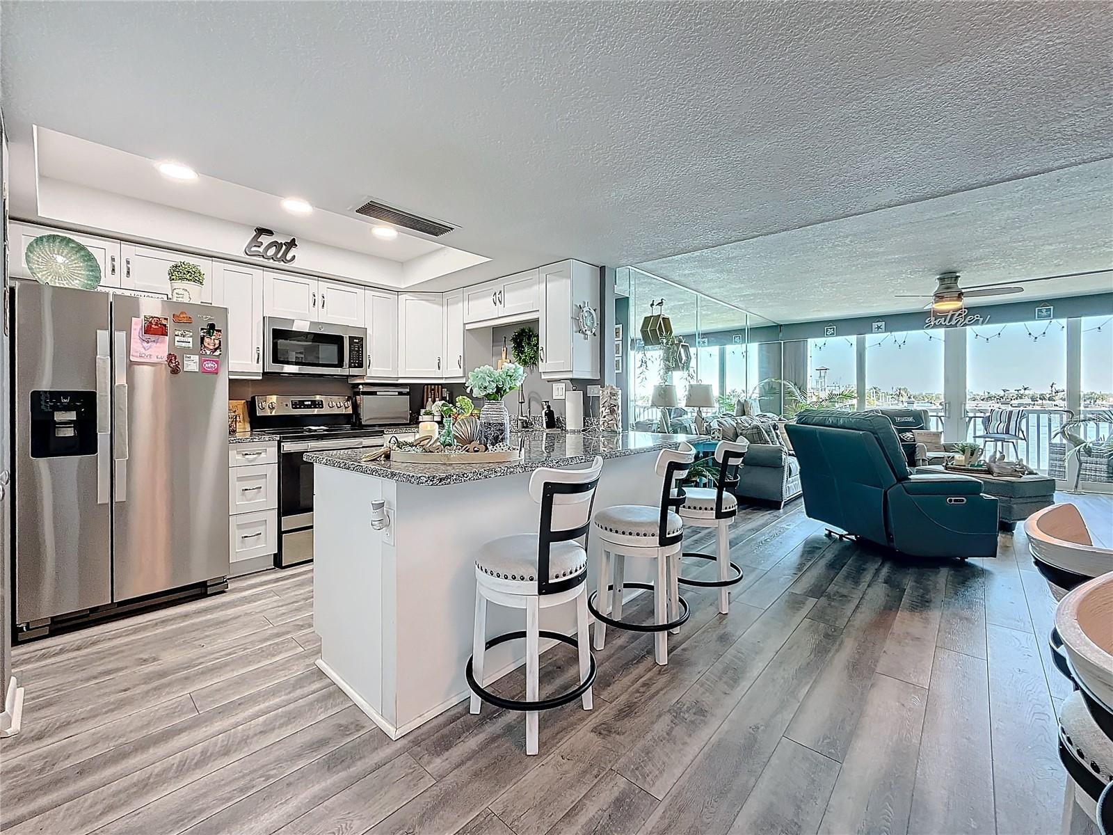 500 TREASURE ISLAND CSWY #207, TREASURE ISLAND, FL, 33706