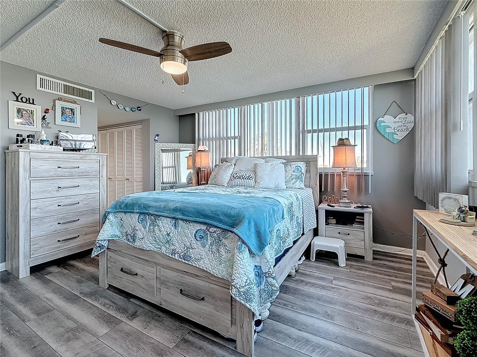 500 TREASURE ISLAND CSWY #207, TREASURE ISLAND, FL, 33706