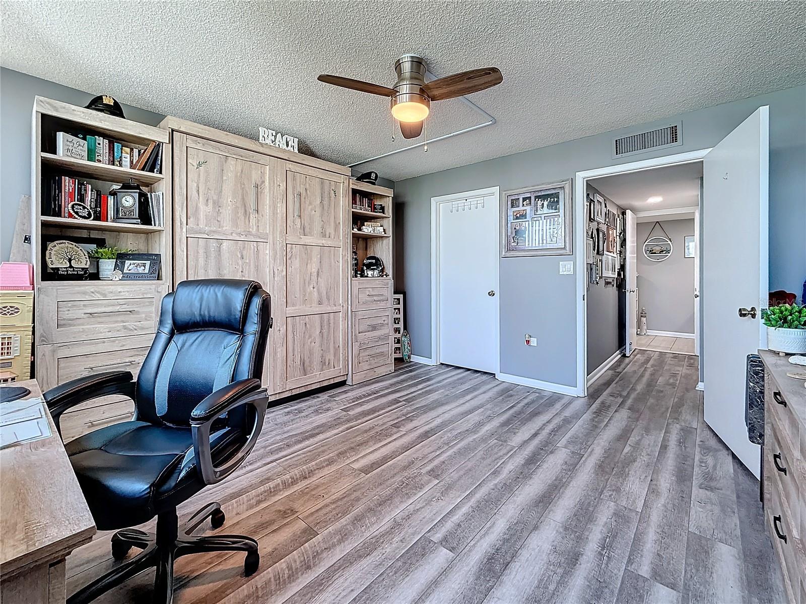 500 TREASURE ISLAND CSWY #207, TREASURE ISLAND, FL, 33706
