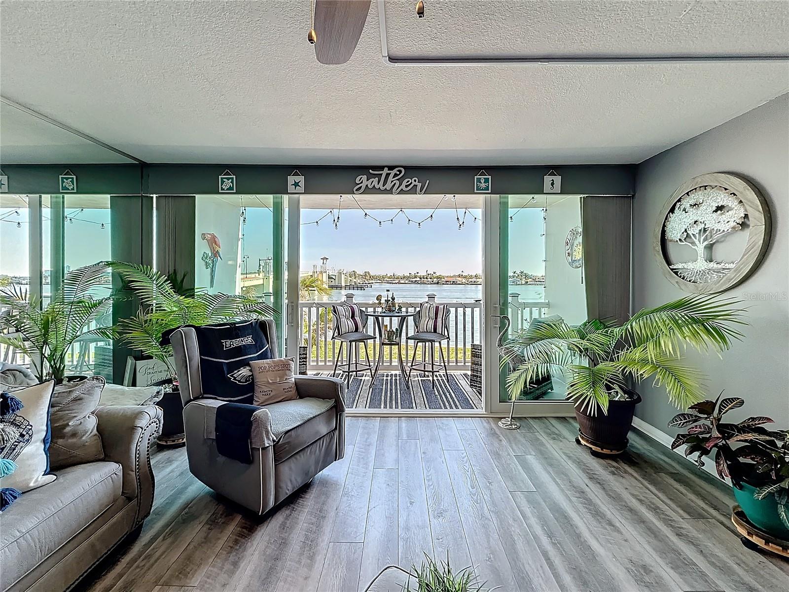 500 TREASURE ISLAND CSWY #207, TREASURE ISLAND, FL, 33706