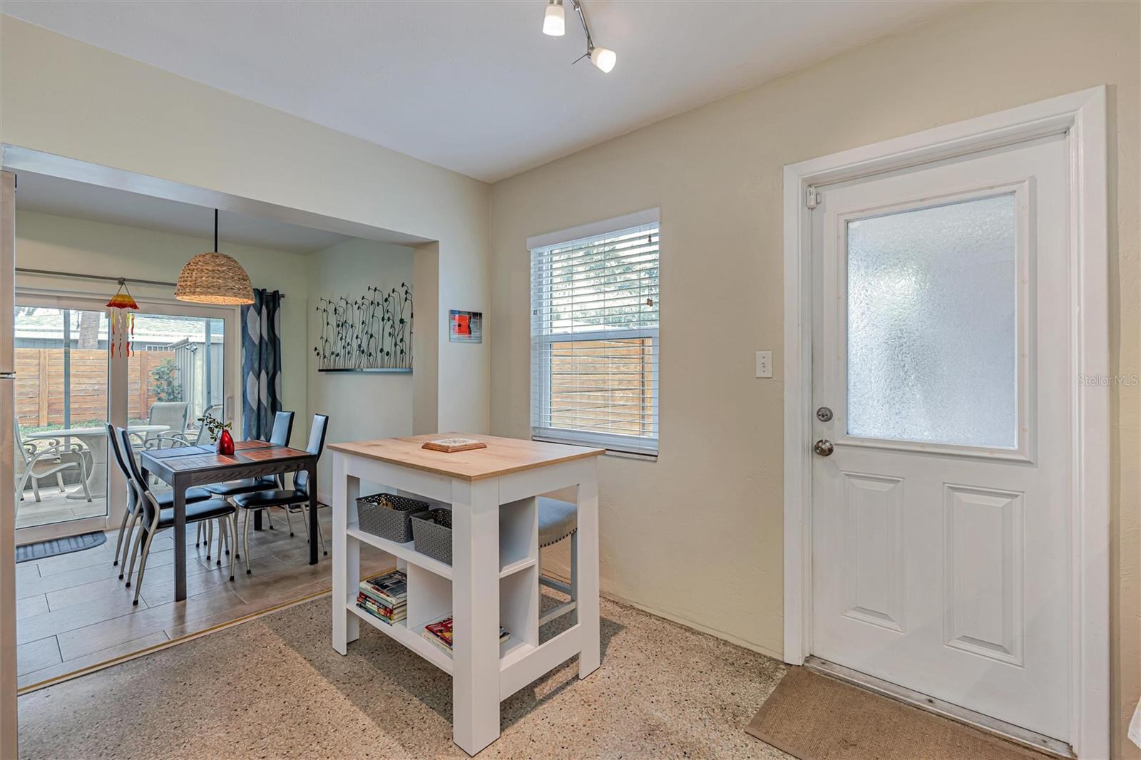 702 59TH ST S, GULFPORT, FL, 33707