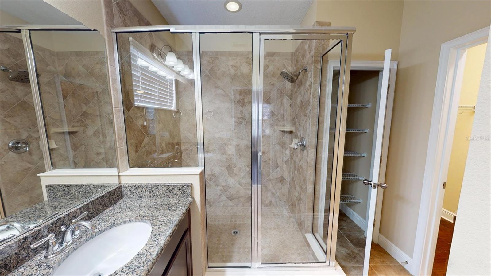 5406 FISHHAWK RIDGE DR, LITHIA, FL, 33547